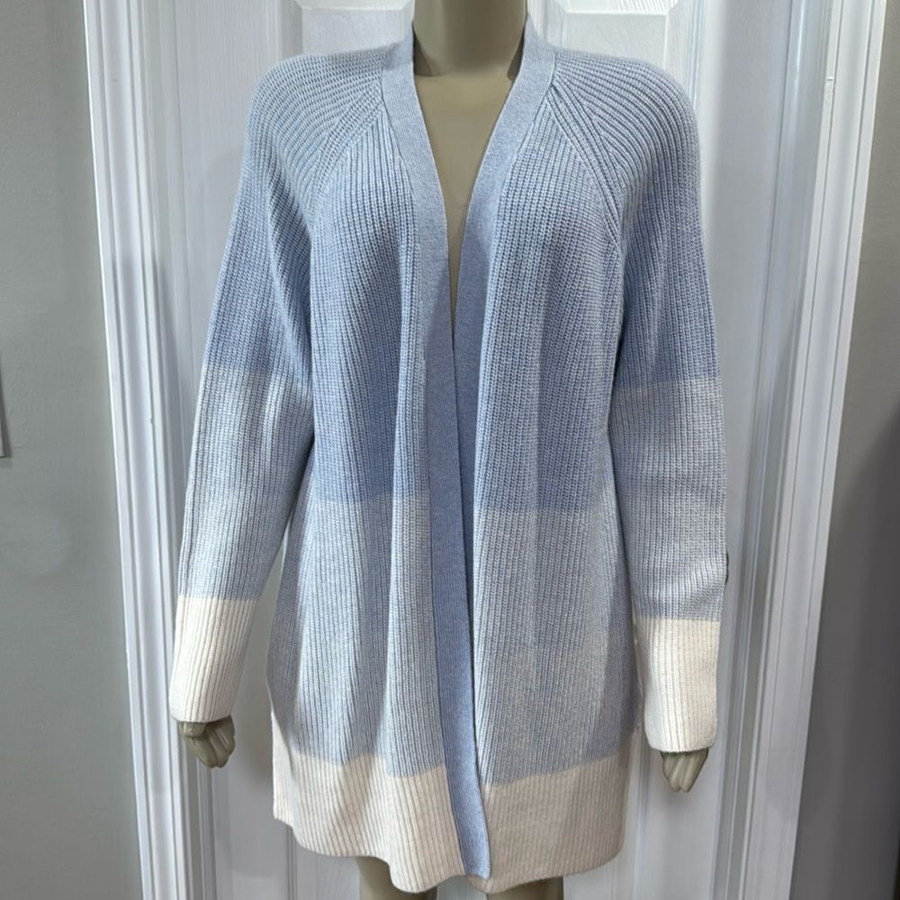 PURE COLLECTION SWING CARDIGAN. LIGHT BLUE/CREAM. WOOL AND CASHMERE